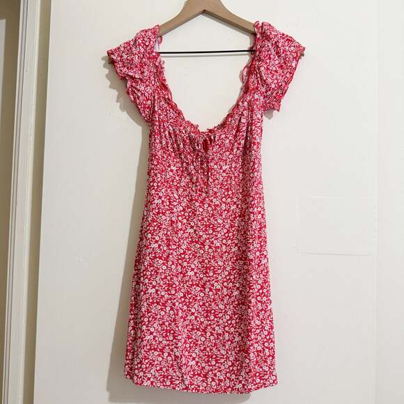 Princess Polly Dresses & Skirts - Princess Polly Red Floral Mini Dress Size 6 Puff Sleeve Cottagecore Summer